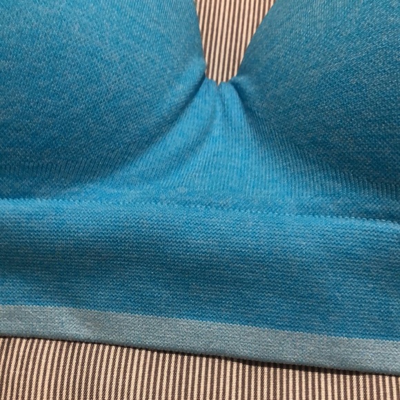 NWT Bra. Size M - Picture 3 of 4